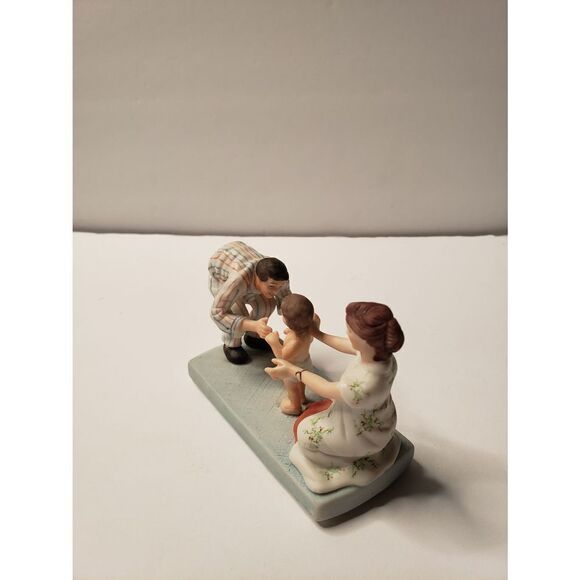 Norman Rockwell 1st Steps Figurine - Picture 3 of 9